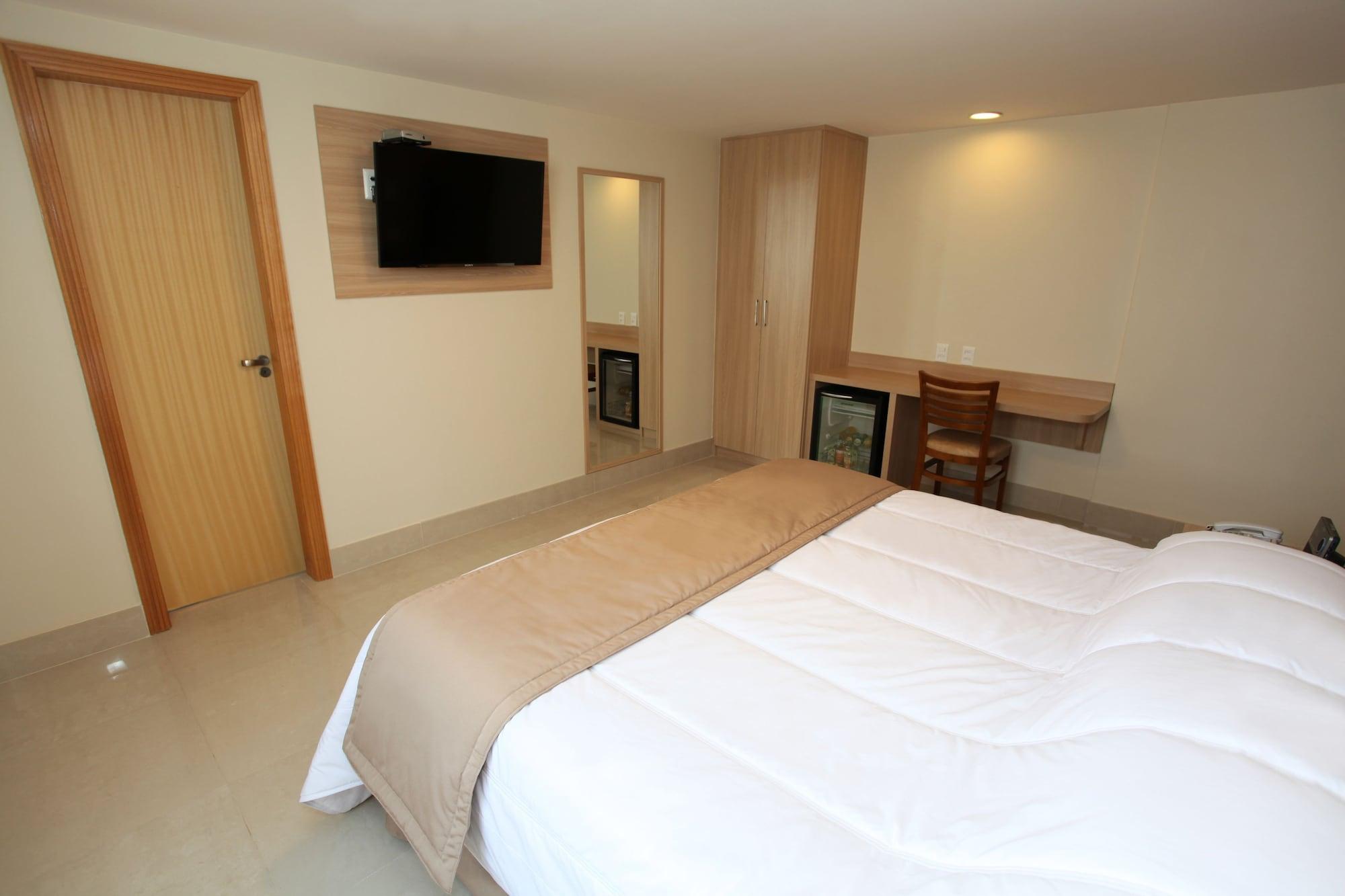 Elegance Hotel 3*